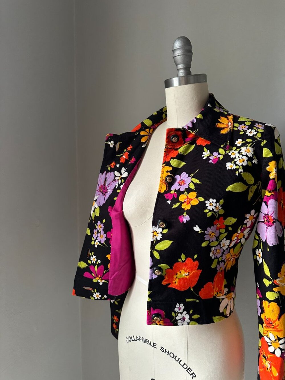 Vintage Floral Cropped Jacket XS | 70s Inspired Statement Jacket - Picture 6 of 9